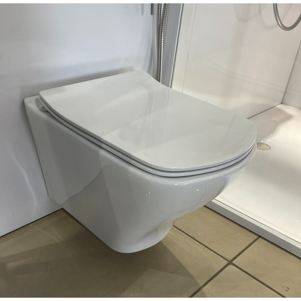 Подвесной унитаз Ravak WC Classic RimOff + Сиденье Сиденье для унитаза с крышкой WC Classic Slim RimOff, X01671+X01673